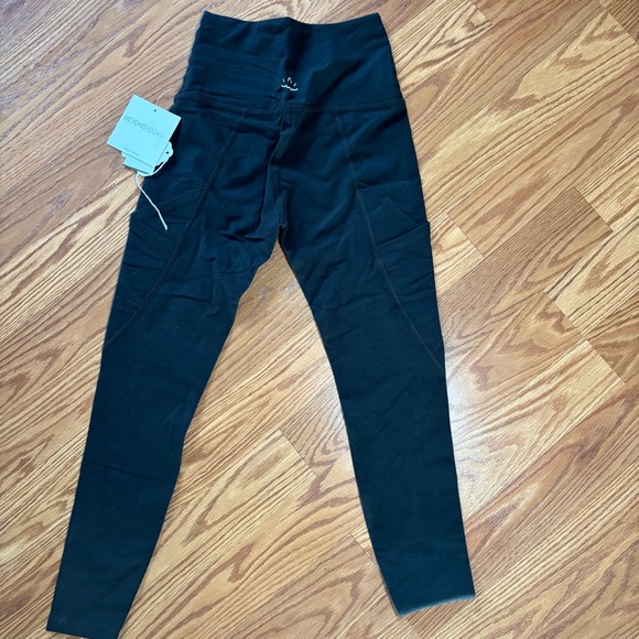 Beyond Yoga Palomino High Waisted Legging Black XS NWT Pockets - Picture 5 of 12